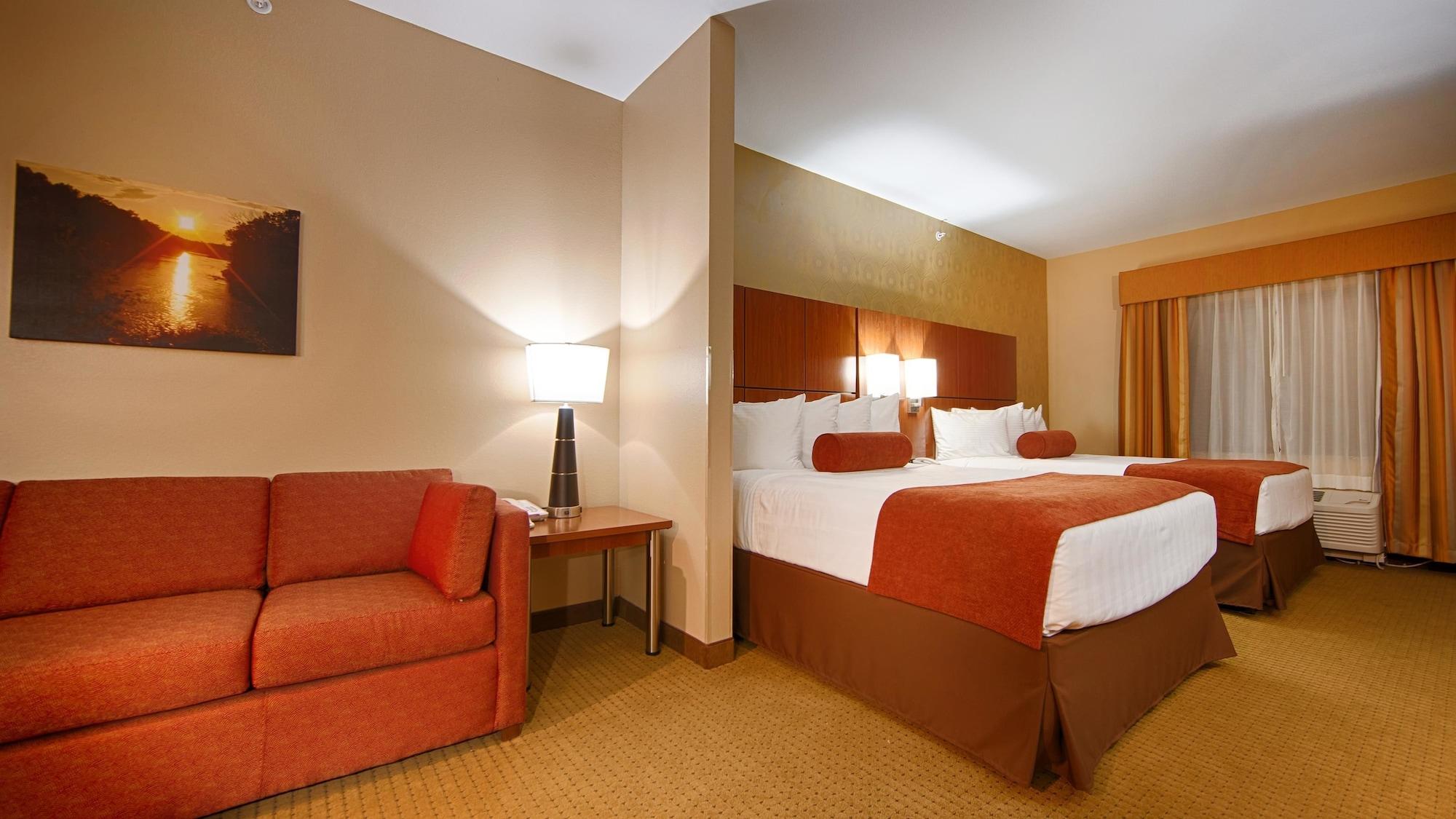Best Western Plus Finger Lakes Inn & Suites Кортленд Экстерьер фото