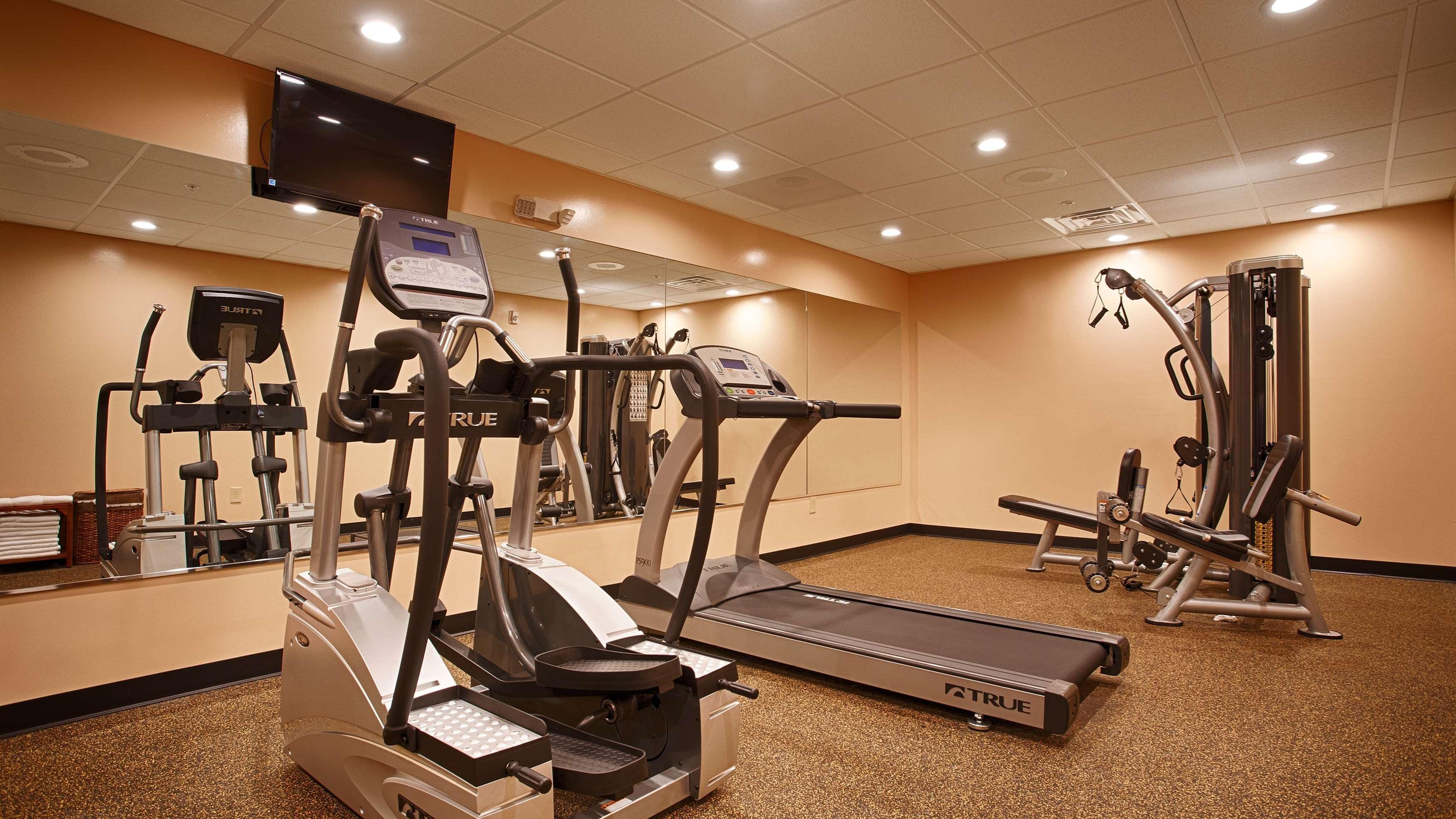 Best Western Plus Finger Lakes Inn & Suites Кортленд Экстерьер фото
