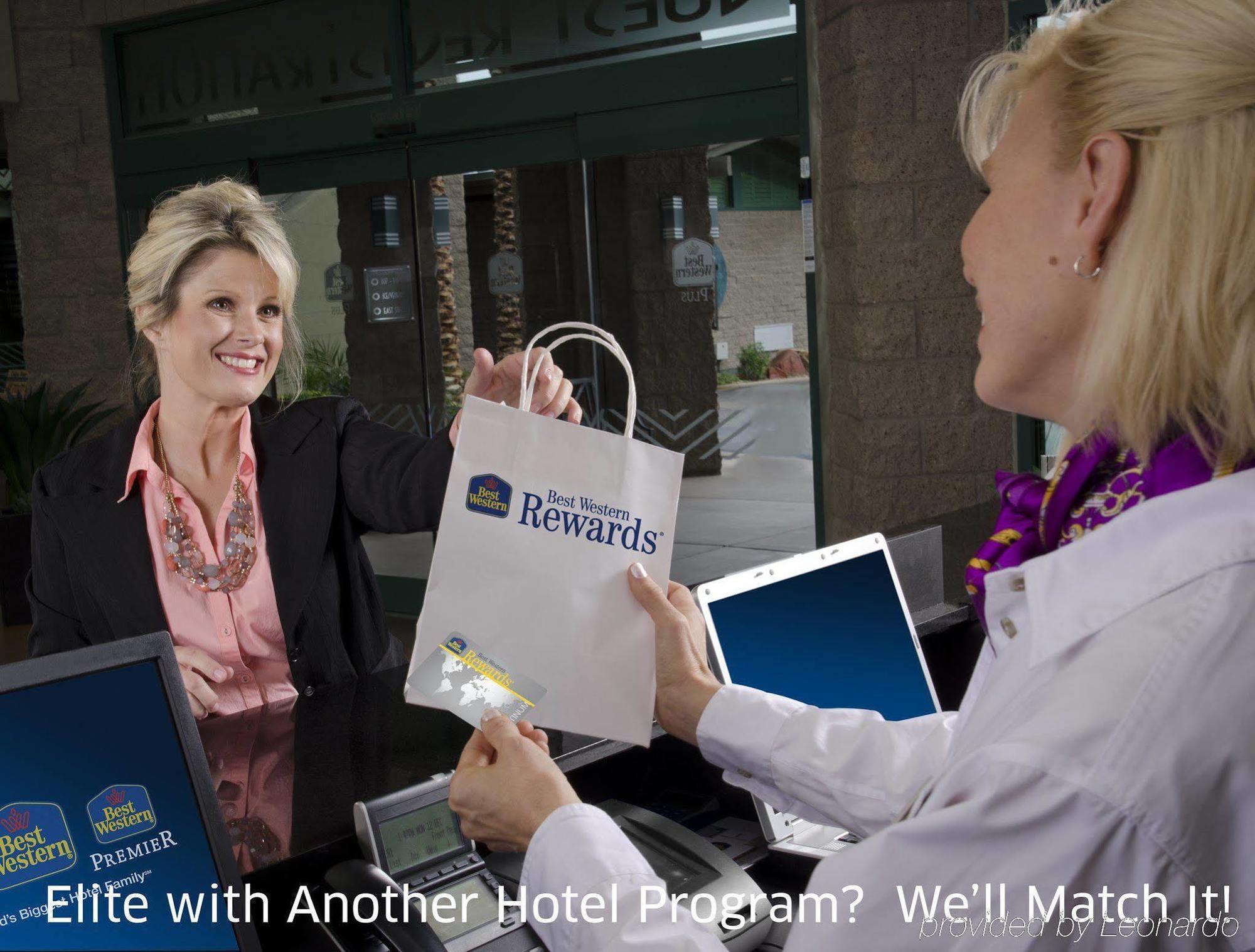 Best Western Plus Finger Lakes Inn & Suites Кортленд Экстерьер фото